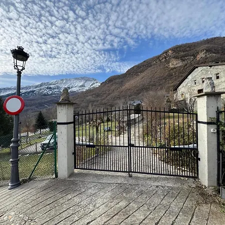Casa Riu - Villmor Sahun